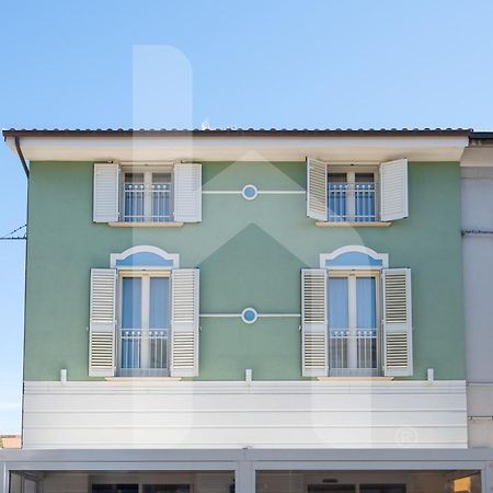 شقة Homiday - Residenza D'Annunzio بينيتو المظهر الخارجي الصورة